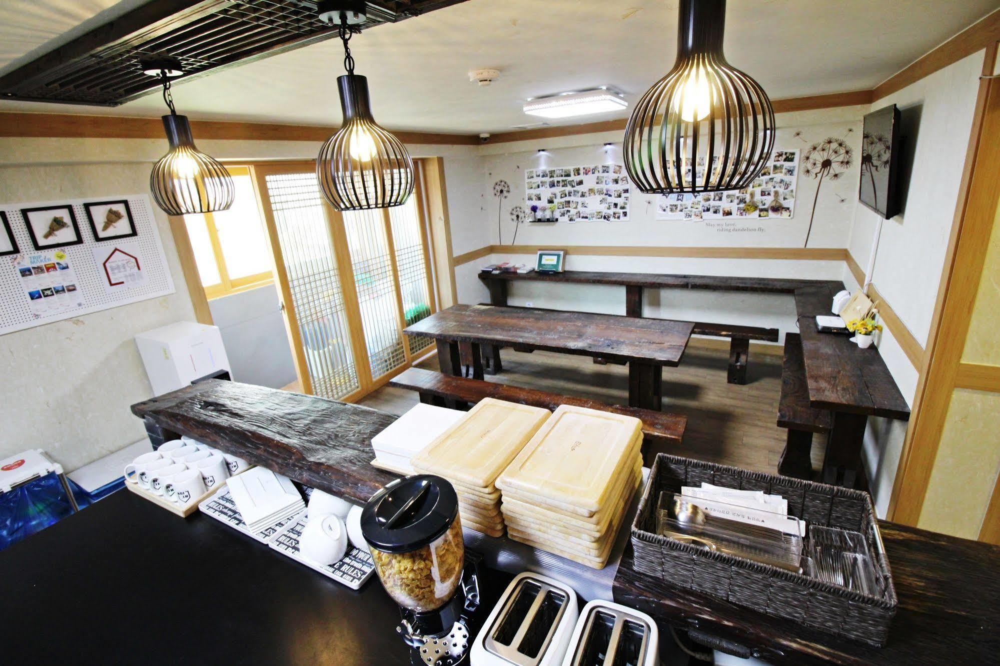 סיאול The Blossom Yeonnam Guesthouse מראה חיצוני תמונה