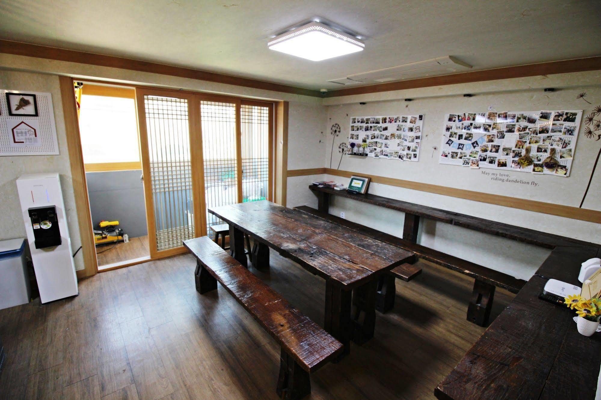 סיאול The Blossom Yeonnam Guesthouse מראה חיצוני תמונה