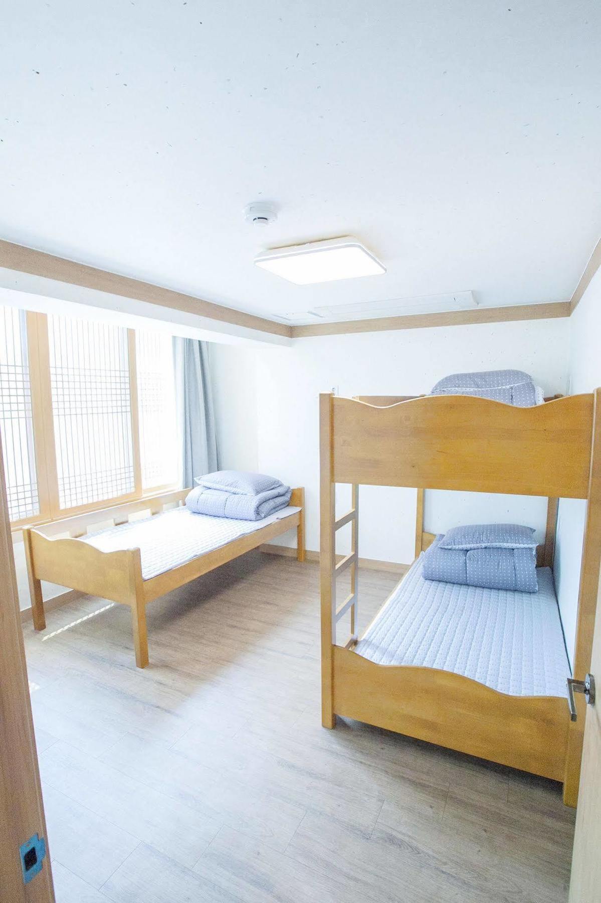 סיאול The Blossom Yeonnam Guesthouse מראה חיצוני תמונה
